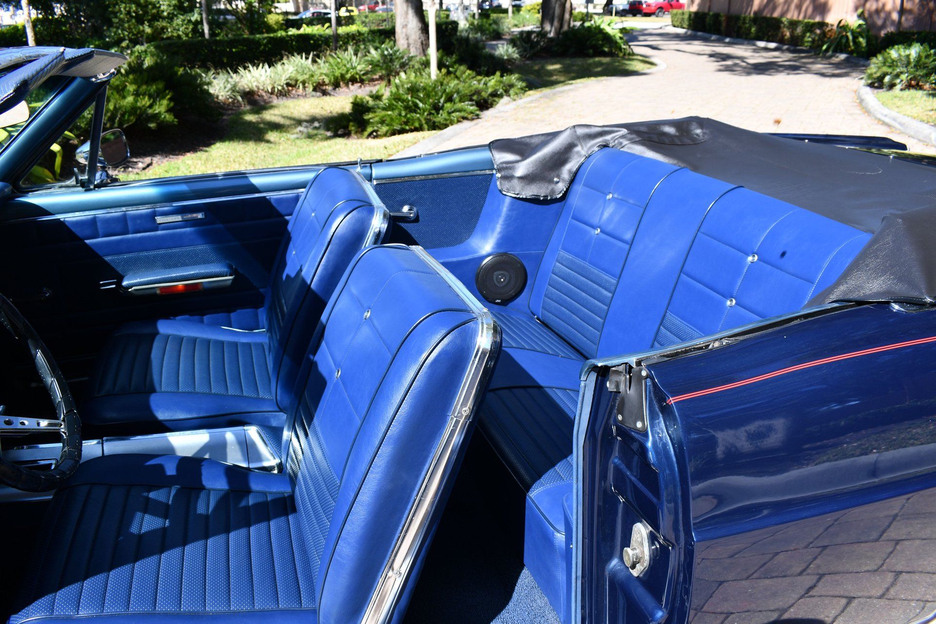 1966 FORD FAIRLANE 500XL - Image 14