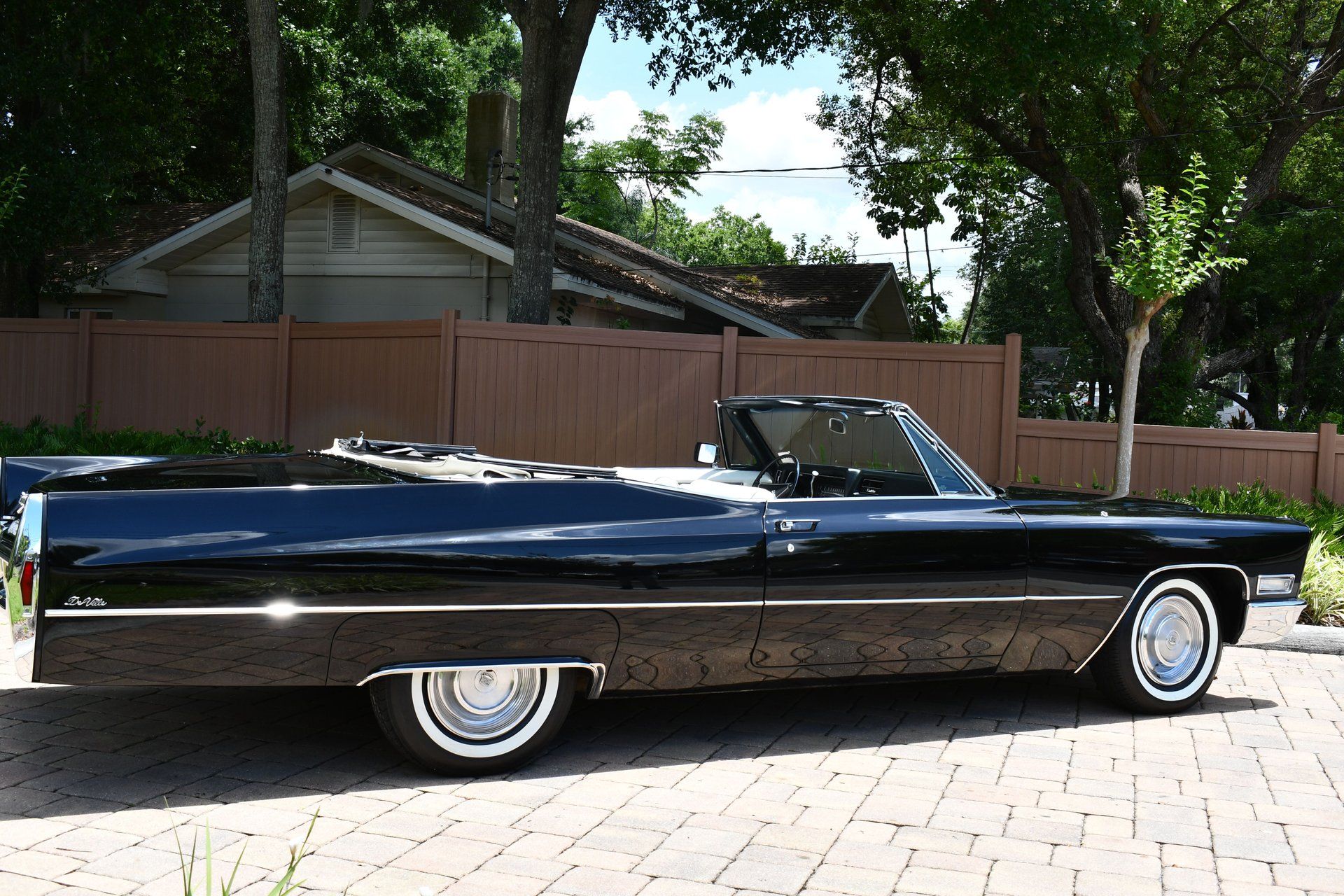 1968 CADILLAC DEVILLE - Image 11