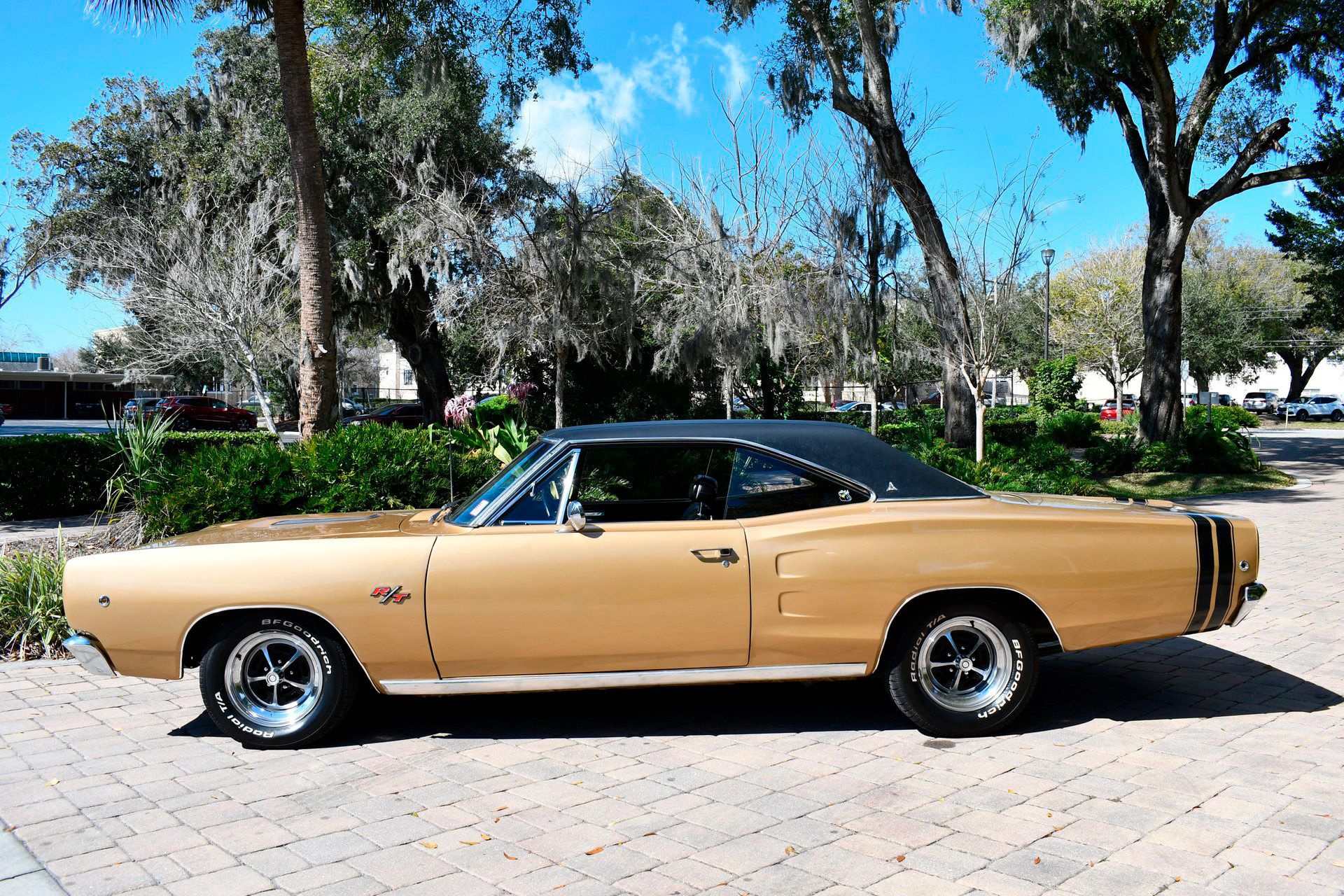 1968 DODGE CORONET RT - Image 4