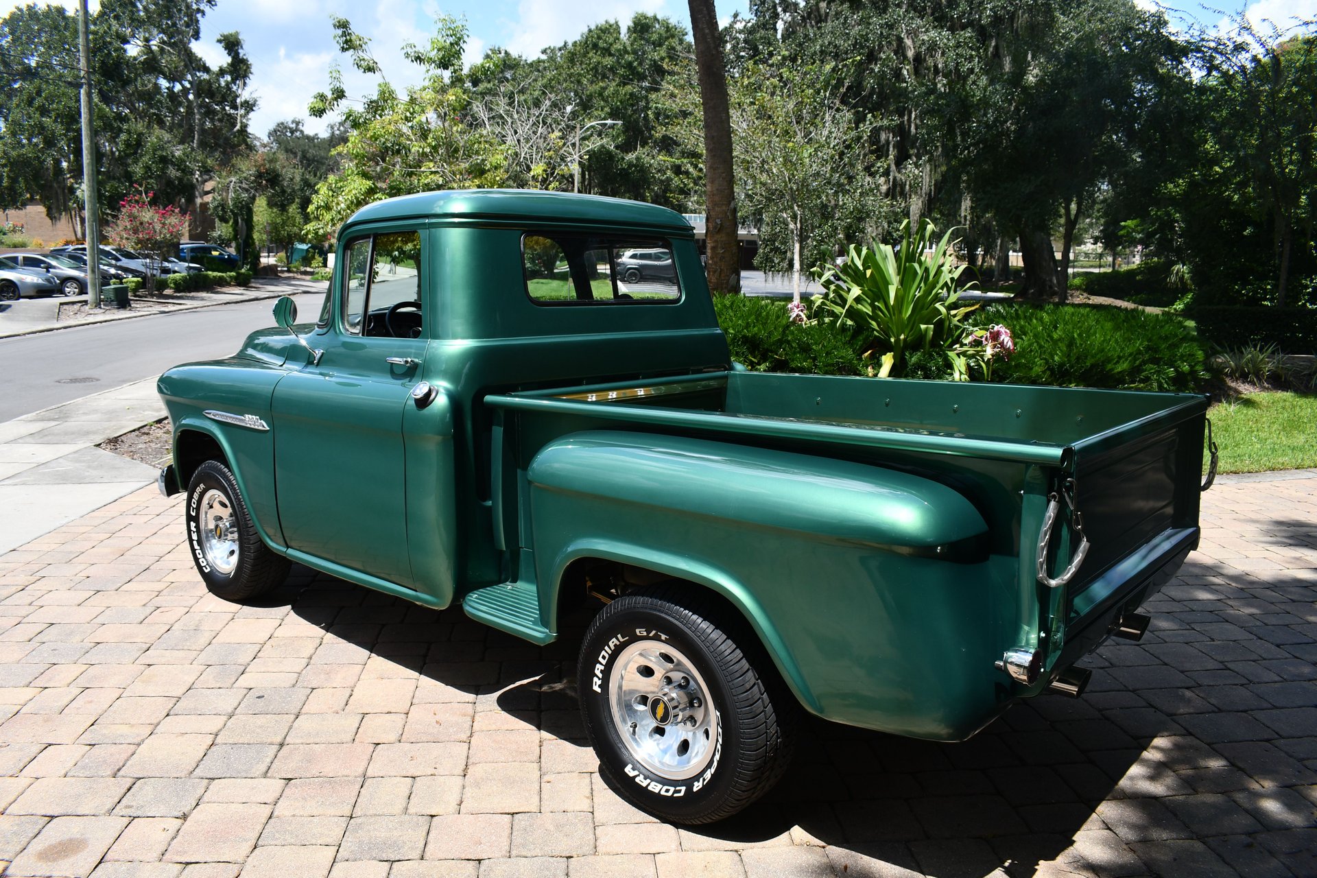 1957 CHEVROLET 3200 - Image 2