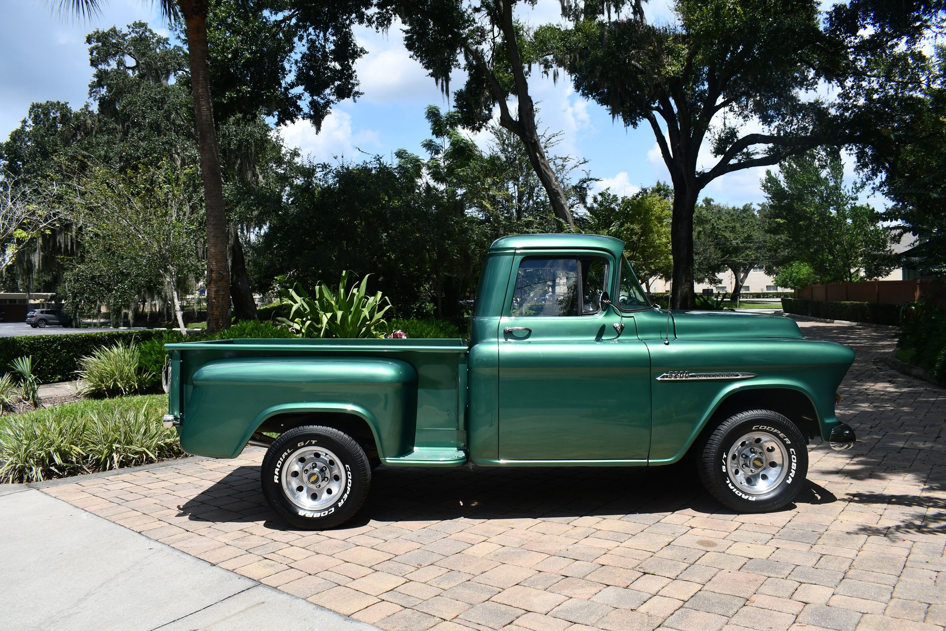 1957 CHEVROLET 3200 - Image 3