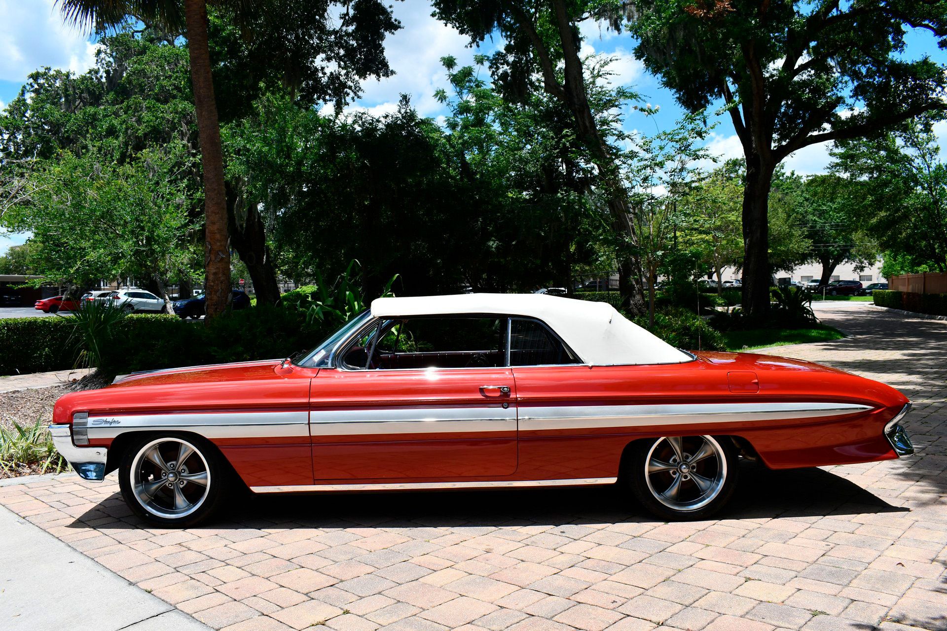 1961 OLDSMOBILE STARFIRE - Image 5
