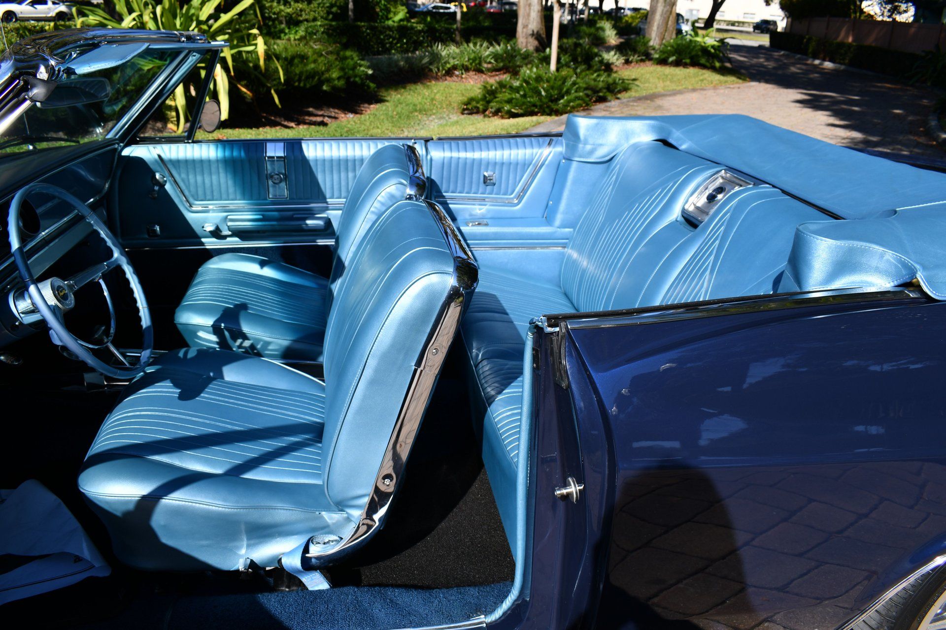 1965 CHEVROLET IMPALA SS - Image 11